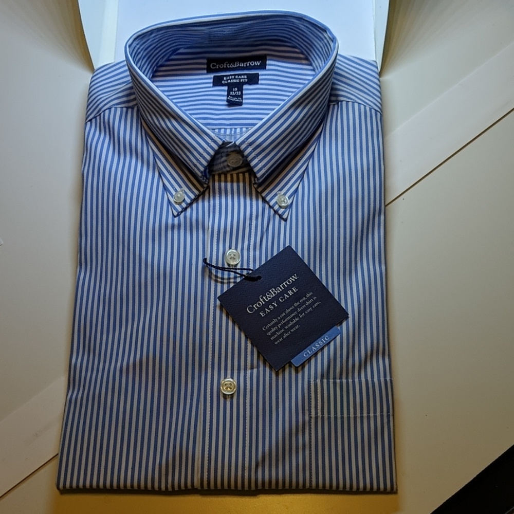 Croft & Barrow dress shirt. Mens.